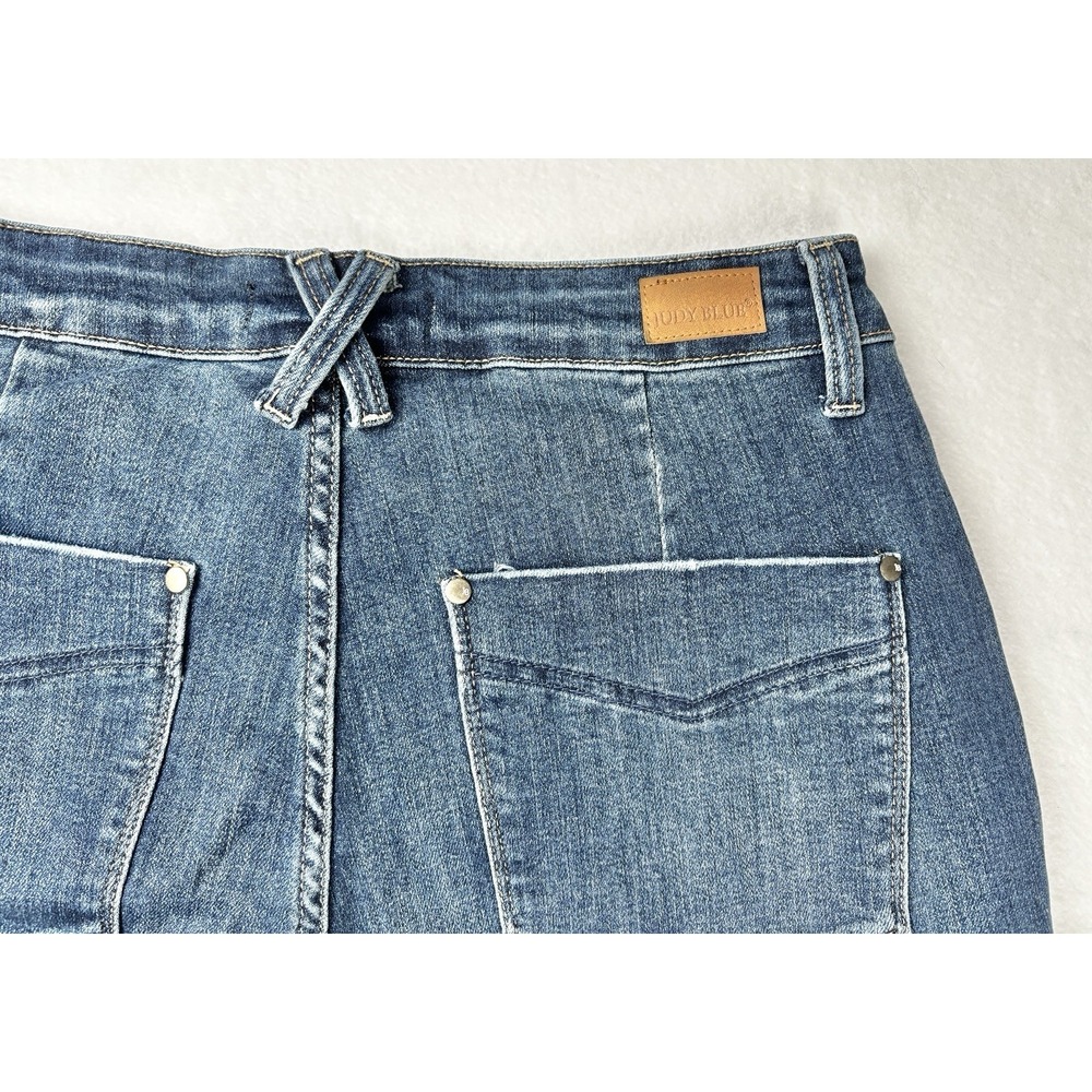 Judy Blue Women's Wide Leg Crop Jeans Size 14W High Rise Raw Hem Denim - Picture 7 of 11